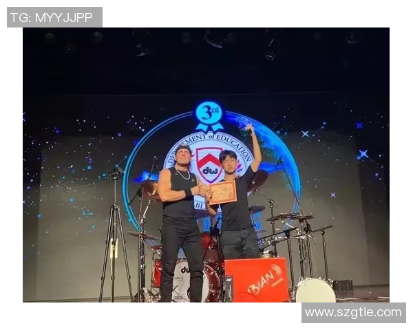 重庆篮球队与深圳篮球队赛后复盘团队协作的精彩瞬间与战术分析