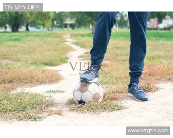 探索大小3足球的魅力与技巧提升青少年足球水平的最佳选择